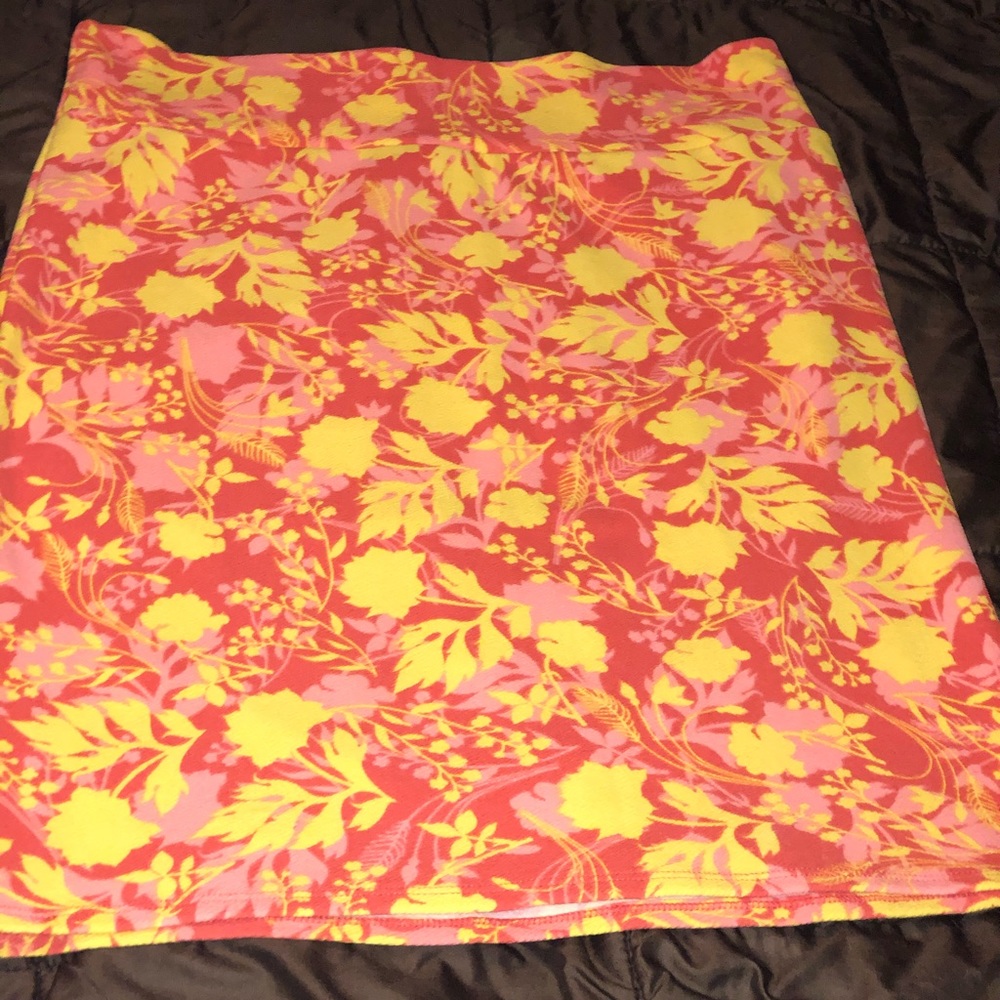 Lularoe Cassie 3xl, pinks/yellow euc